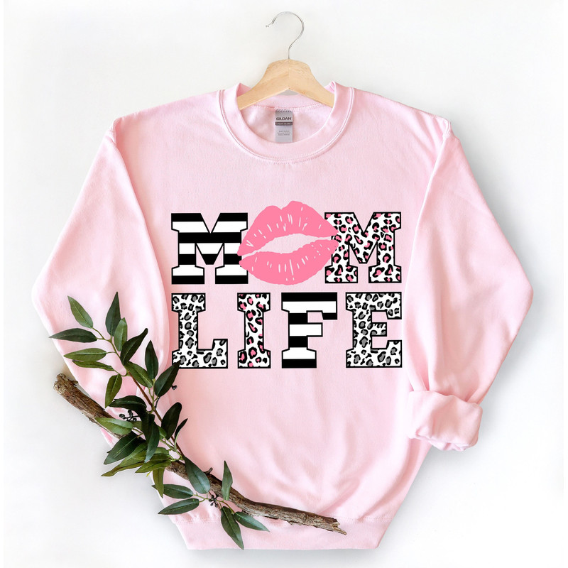 Mom Life Pink Lips Kiss Me Kissing Lips Cheetah Leopard Stripe Print Shirt,Mom Life Shirt,Mother T-Shirt,Cute Mom Gift,Mothers Day Gift.jpg