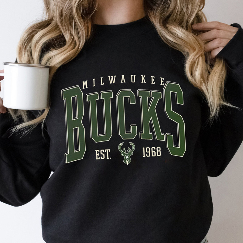 Milwaukee EST 1968 Basketball Sweatshirt, Milwaukee Shirt, Milwaukee Vintage Basketball Fan Shirt, Retro Milwaukee Shirt, Milwaukee Fan Gift.jpg
