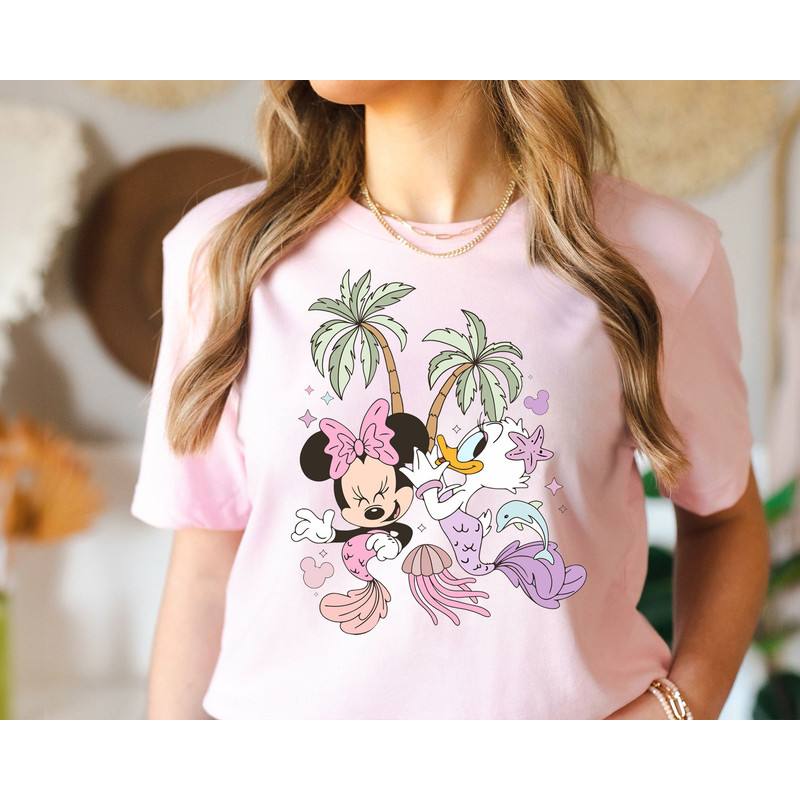Disney Minnie Daisy Summer Shirt, Disneyland Besties Shirt, Girls Trip Shirt, Summer Vacation Shirt, Disneyworld Shirt, Best Friends Shirt.jpg