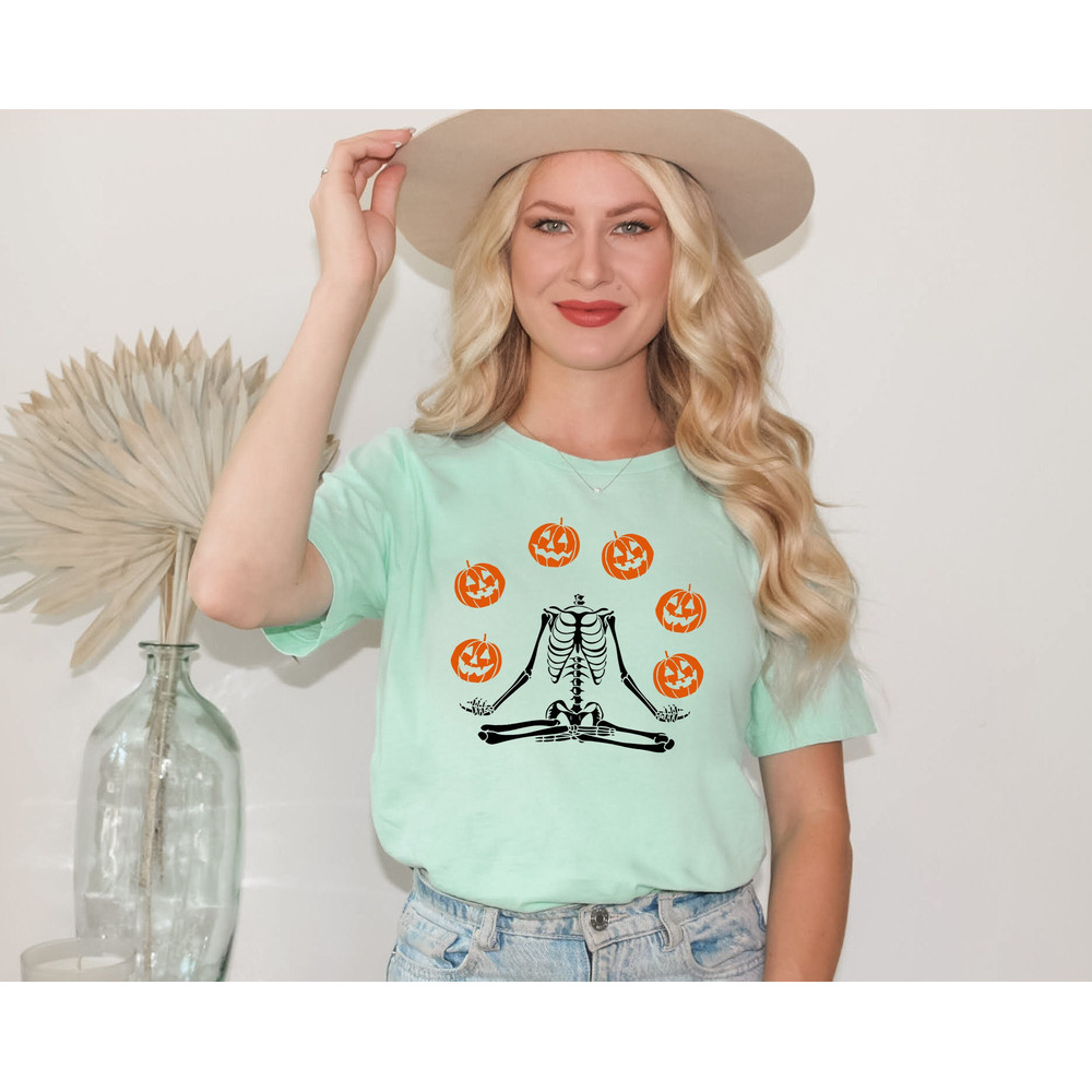 Pumpkin Halloween Shirt, Skeleton T Shirt, Pumpkin Tshirt, Fall Shirts for Women, Halloween Shirt.jpg