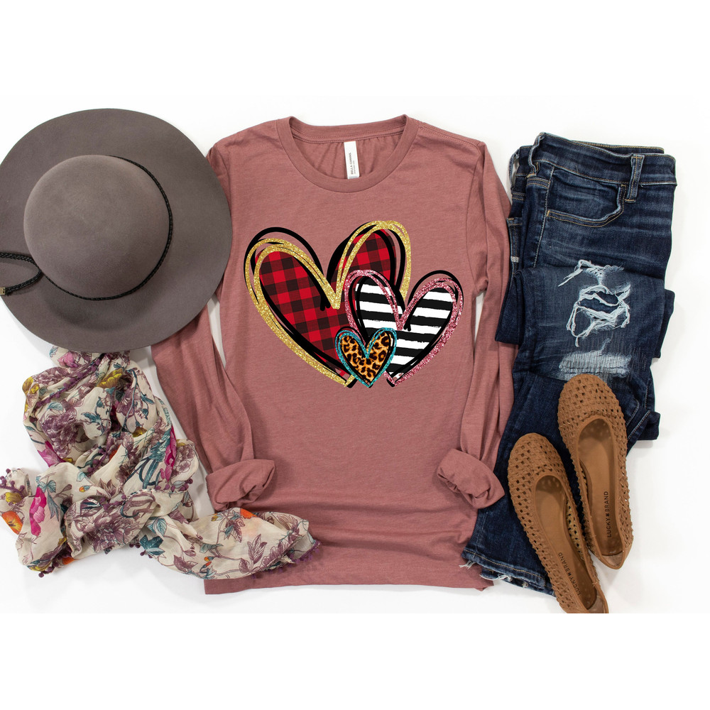 Valentine's Day Heart Sweatshirt,Leopard Love Heart Shirt,Valentines Day Shirts For Woman,Valentines Day Gift,Happy Valentine's Day Shirt.jpg