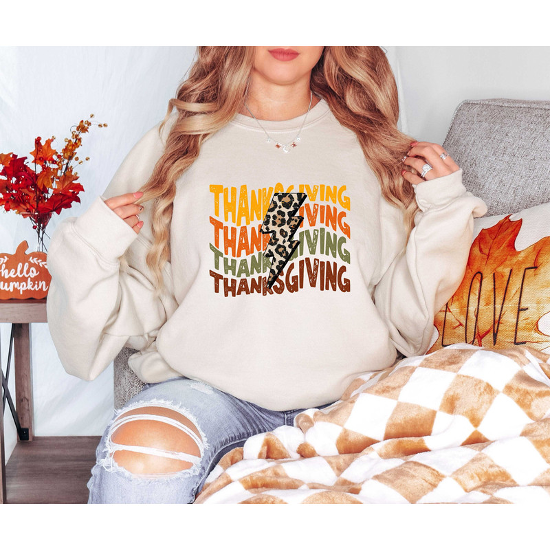 Cute Thanksgiving Leopard Print Crewneck Sweatshirt, Kids Thanksgiving Long Sleeve Shirt, Retro Thanksgiving Sweatshirt for Family Dinner.jpg