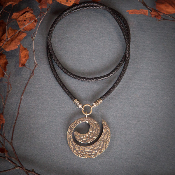 fish-leather-necklace