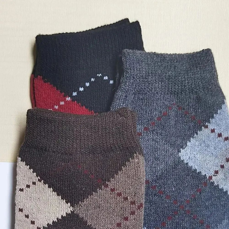 Mens Splicing Diamond Patterns Wool Socks Warm Winter Mid Length Socks Thickening Soft ColdResistan 3