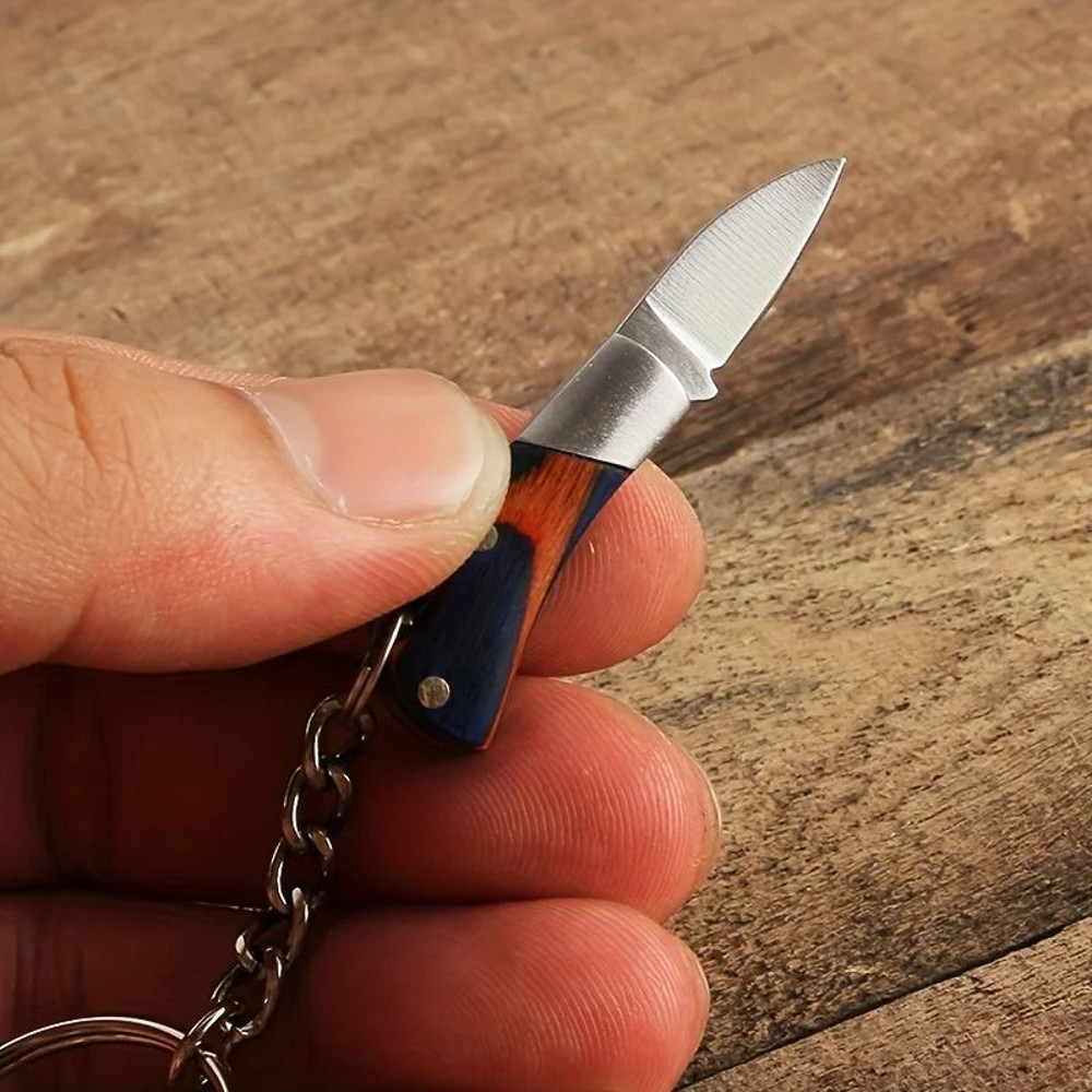 Portable Small Blade Camping Keychain  Folding Pocket Knife With Stainless Steel Key Chains Rings K 4