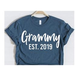 grammy shirt, grandma gift, grammy established shirt, grandma shirt, christmas gift grandma, pregnancy announcement gran