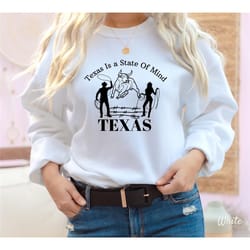 texas sweatshirt, bull sweater, cowboy sweatshirt, rodeo, western, cowboy, cute sweatshirt. unisex super soft and comfor