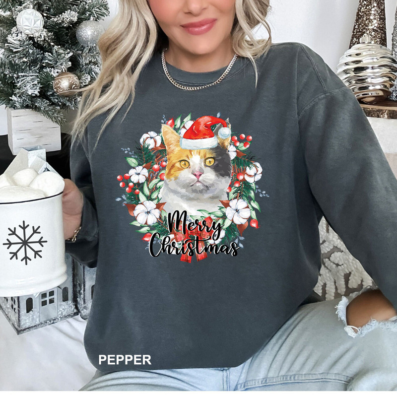 Merry Christmas Wreath Calico Sweatshirt Comfort Colors Cat Shirt, Christmas Wreath Cat Shirt, Christmas Wreath Santa Hat Cat CR-0268.jpg