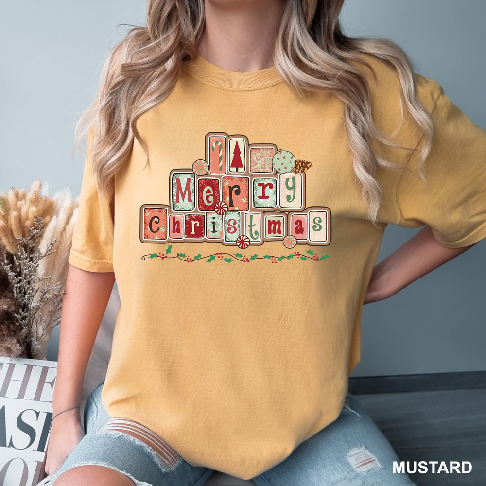 Retro Merry Christmas Shirt, Merry Christmas T-shirt, Christmas Family Shirt, Christmas Matching Shirt, Christmas Gift Shirt, CR-0413.jpg