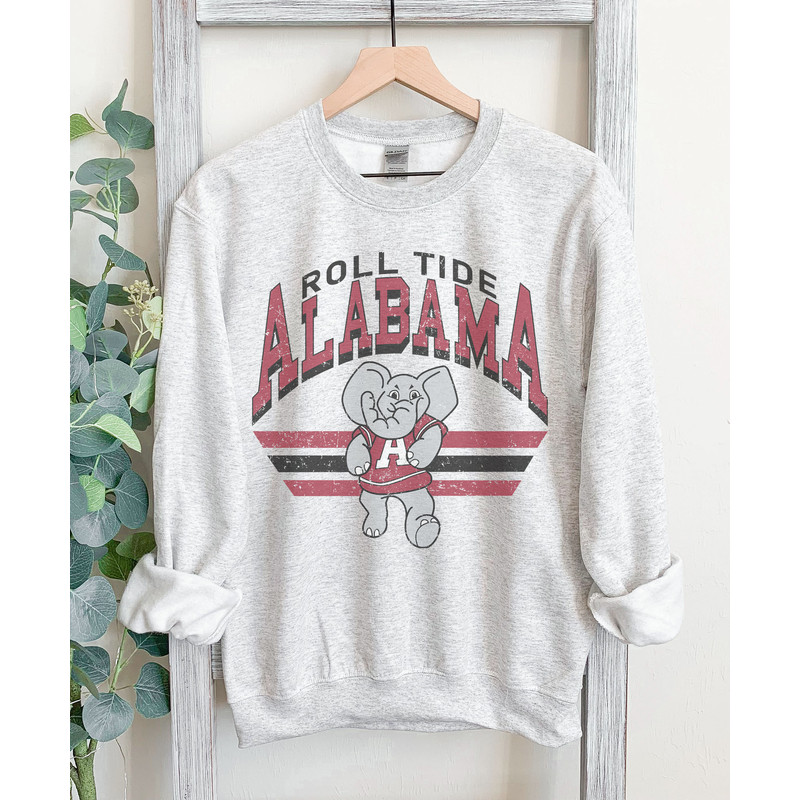 Retro Alabama Roll Tide sweatshirt in classic gray, unisex, oversized.jpg