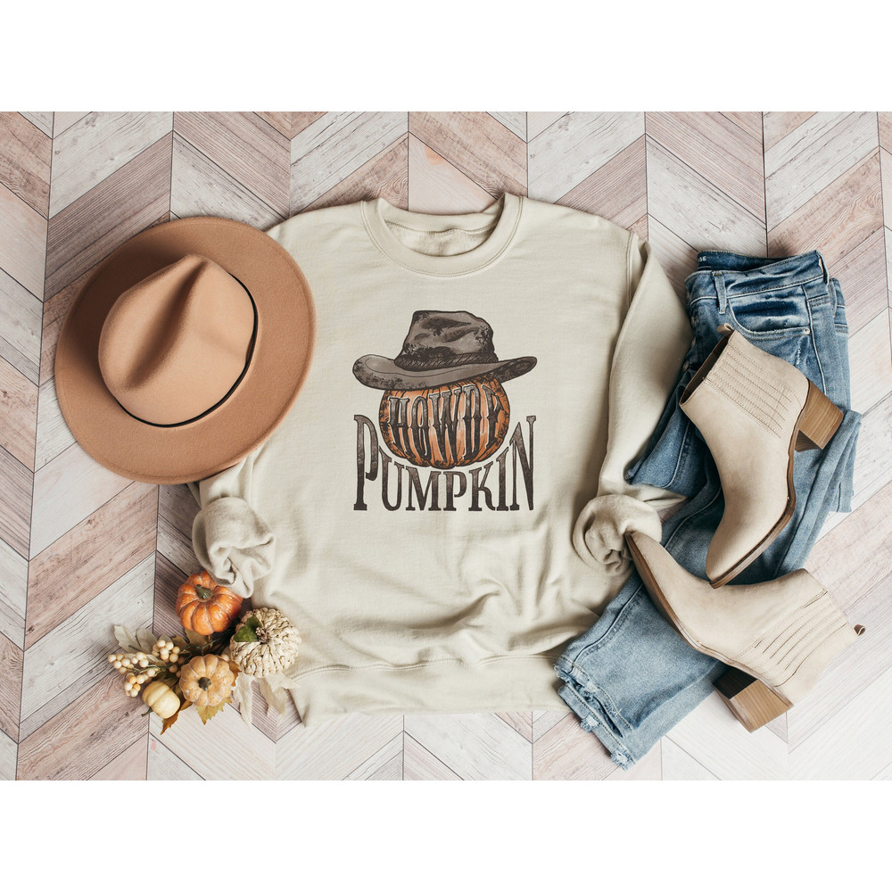 Howdy Pumpkin Shirt, Pumpkin Season Shirt, Western Thanksgiving Shirt, Thanksgiving Sweatshirt, Thanksgiving Cowboy Shirt, Autumn Shirt.jpg