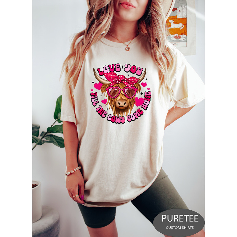 Highland Cow Valentine Shirt, Cow Lover, Cow Sweatshirt, Valentine Day Shirt, Cow Valentine Sweatshirt, Valentine Day Gift, Valentine Shirt.jpg