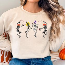 hocus pocus skeletons witch wine drinking shirt funny, happy hallo-wine funny dacing skeleton sweatshirt halloween party