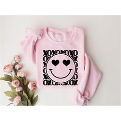 xoxo smiley face sweatshirt, valentines day shirt, valentines gifts, valentines crewneck, valentines sweater, cute valen