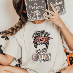 spooky mama shirt, spooky mom tee, spooky sweatshirt, spooky shirt for mama, fall shirt, halloween shirt, pumpkin tee, h