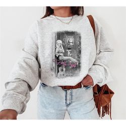 dolly parton sweatshirt / vintage dolly sweatshirt / dolly black and white guitar sweatshirt