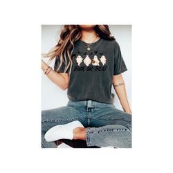 comfort colors halloween retro sweatshirt, trick or treat sweatshirt, trick or treat shirt, ghouls shirt, pumpkin shirt,