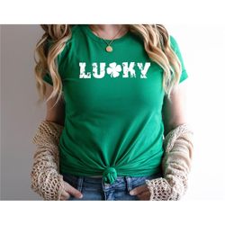 feeling lucky st. patricks day shirt women, st patty day shirt, leaf clover shirt, saint patricks day t-shirt, lucky iri