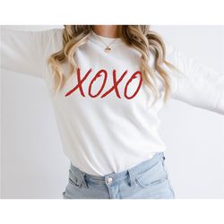 xoxo valentines day sweatshirt, valentines day sweater, cute couples love hoodie, cute valentines day gift, funny xoxo v