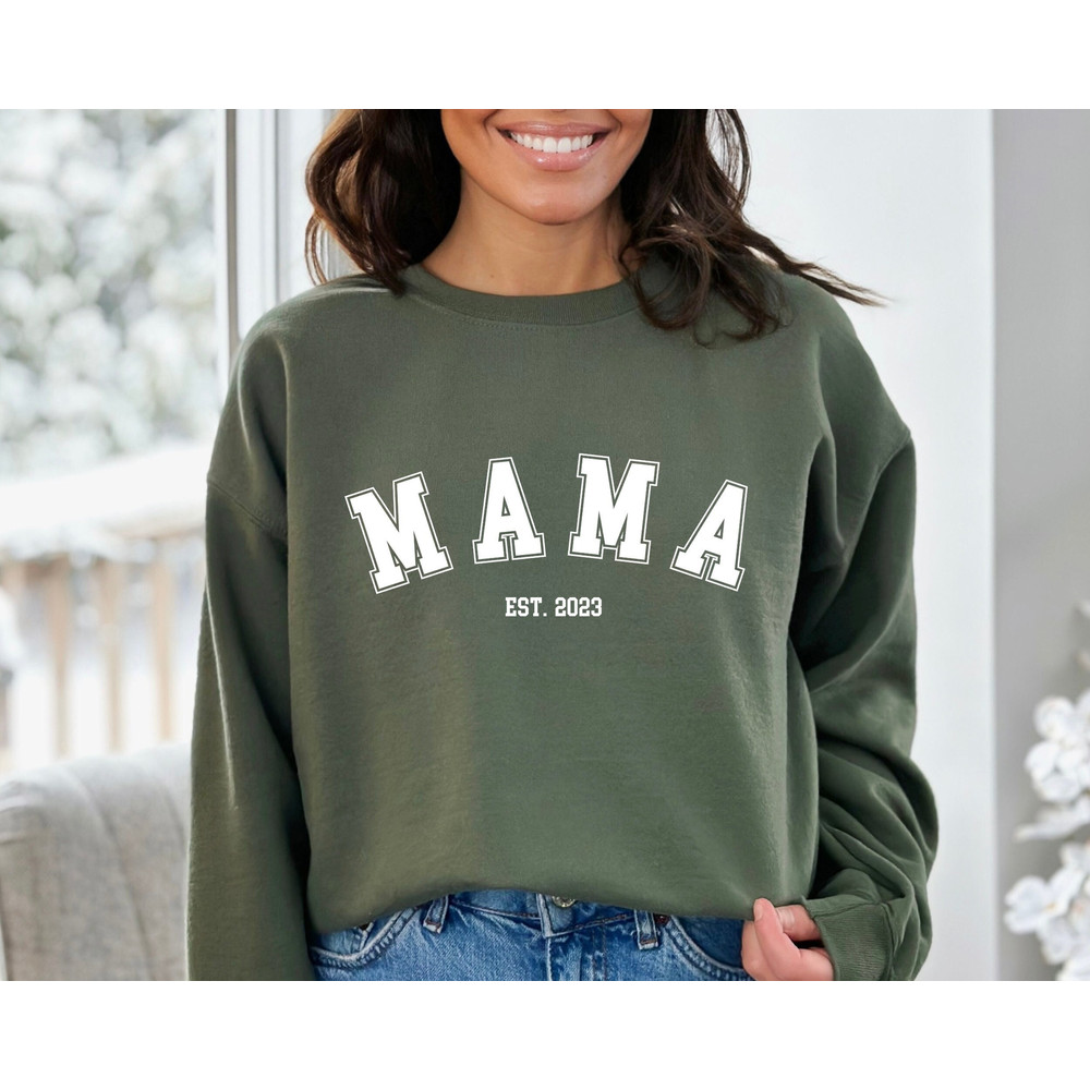 Personalized Mama Est Sweatshirt,Custom Mom Sweatshirt,New Mom Gift,Mama Crewneck,Mothers Day Gift,Baby Announcement,Wife Gift,Motherhood.jpg