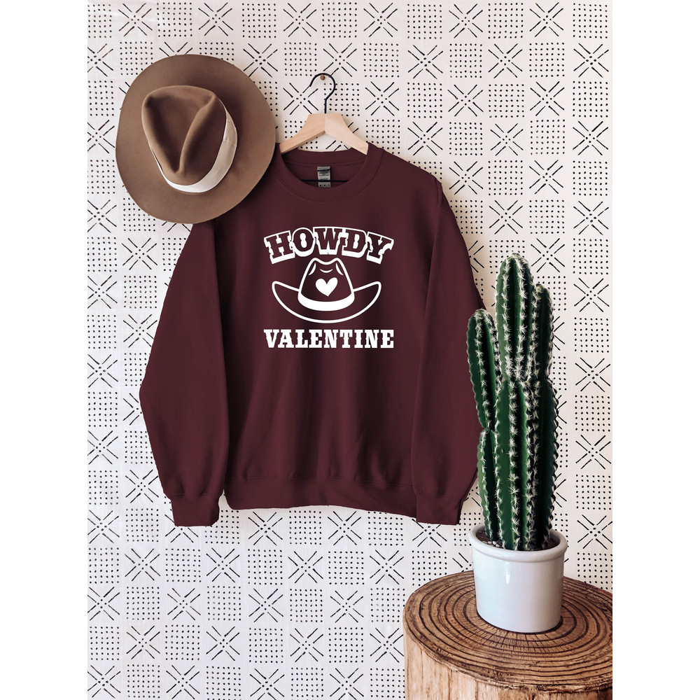 Howdy Sweatshirt,Cowboy Sweatshirt,Howdy Valentine Sweatshirt, Valentine Sweatshirt,Southern Shirt,Western Sweatshirt,Cowboy Hat Sweatshirt.jpg