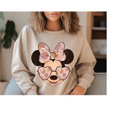 minnie mouse sweatshirt, retro minnie shirt, cute disney shirt, disneyland vacation, mickey shirt, magic kingdom shirt,