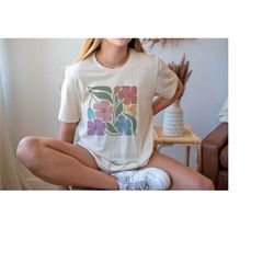 boho retro  flower tee shirt, botanical tee, boho tee, retro floral t-shirt, gardener, wildflower shirt, plant shirt bot
