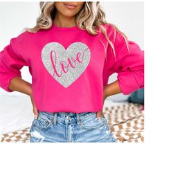 valentine's day sweatm heart love scintillating sevel, heart sweater love scintillant heart, scintillant heart love t-sh