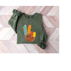 turkey peace sign, thanksgiving turkey shirt, hello thanksgiving, gift for thanksgiving, happy thanksgiving shirt