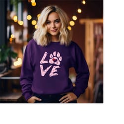 valentines dog love shirt, paw heart shirt, dog mom valentines day, valentines day shirt, valentines day sweatshirt, dog