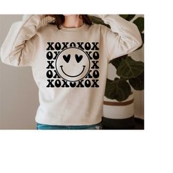 xoxo smiley face valentine sweatshirt, cute valentines sweatshirt, pink smiley face love sweatshirt, valentine's day shi
