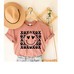 smiley face xoxo valentine's day, xoxo valentines t-shirt, retro valentine's shirt, funny valentines shirt, valentine's
