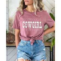 retro cowgirl shirt, cowgirl t-shirt, country girl shirt, western shirt for women, howdy shirt, cowgirl tee, farmer girl