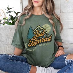 mr and mrs shirts, just married shirt, honeymoon shirt, matching couple outfit, mr and mrs shirt, couple honeymoon shirt