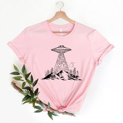 catduction shirt, funny ufo shirt, aliens t-shirt,funny cat t-shirt, cat lovers shirt