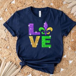 love mardi gras shirt, women's mardi gras shirt, new orleans shirt, louisiana gift, mardi gras party t-shirt, nola tee
