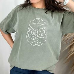 comfort colors yellowstone shirt,vintage western shirt,yellowstone park shirt,hiking shirts, camping shirts,travel shirt