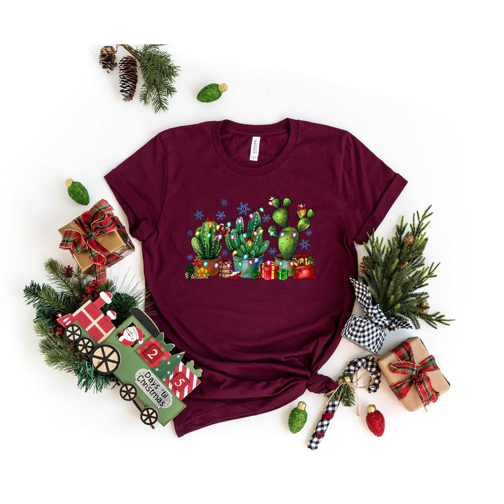 Christmas Sweatshirt,Santa Cactus Christmas,Howdy Christmas Shirt,Funny Christmas Shirt,2023 Happy New Year,Christmas Gift,Christmas Tee.jpg