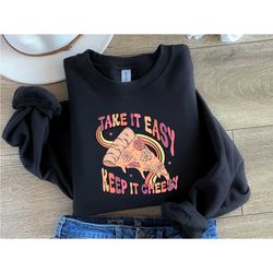 take it easy keep it cheesy sweatshirt, pizza sweatshirt, mental health shirt, therapy sweatshirt, retro pizza shirt, mo