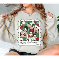 disney merry christmas mickey friends selfie sweatshirt, disney merry christmas sweatshirt, disney santa shirt, disney s