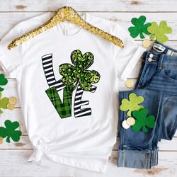 love patrick day leaf clover shirt,st. patricks day shirt,shamrock lucky lips,four leaf clover,shamrock shirts,patricks