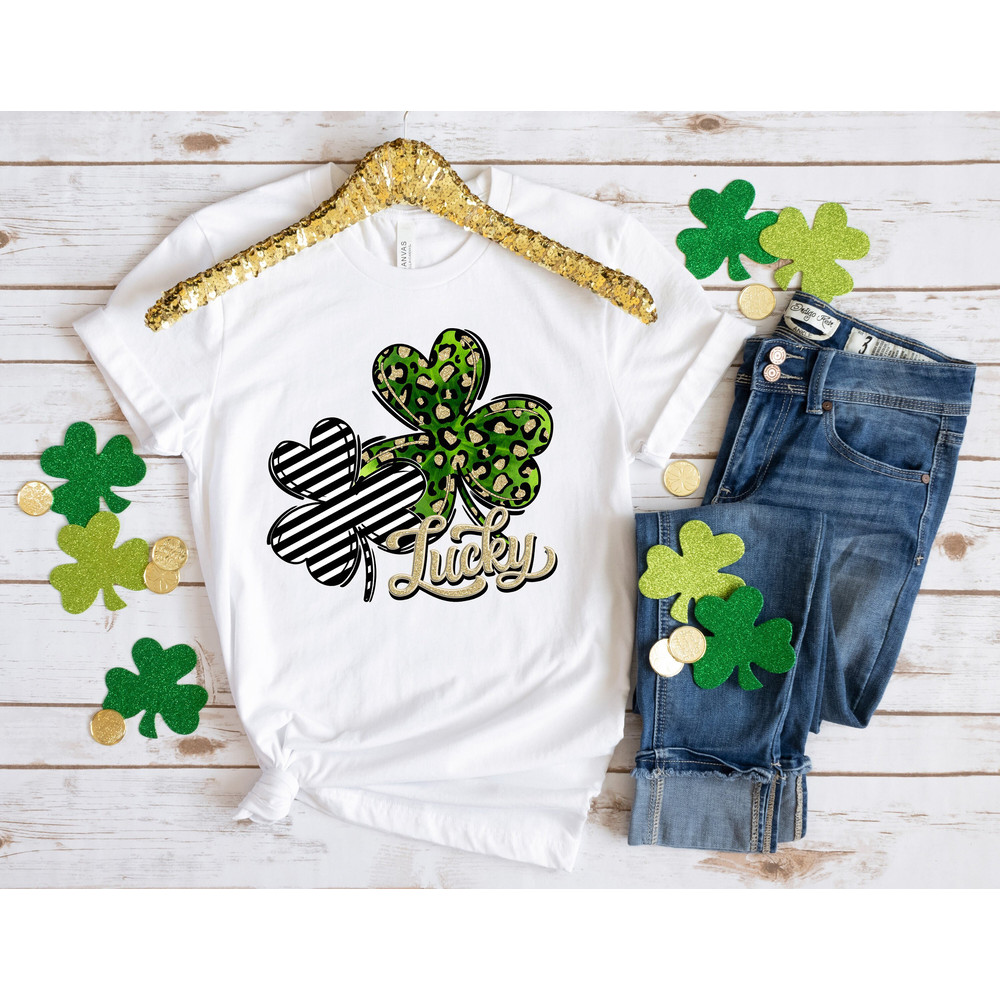 St. Patrick's Day Lucky Shirt,St. Patricks Day Shirt,Shamrock Lucky Lips,Four Leaf Clover,Shamrock Shirts,Patrick's Day,Irish Tshirt 2.jpg