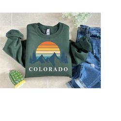 colorado sweatshirt,retro sunset sweatshirt,gift for nature lover,colorado mountain,vacation sweatshirt,travel gift,camp