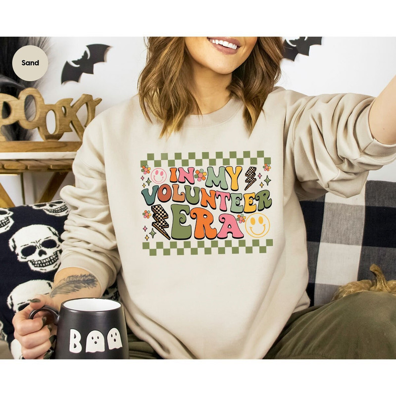 PTA Sweatshirt, Volunteer Era Hoodies, Social Work Long Sleeve Tees, Volunteer Gift, Volunteer Worker Sweatshirt, School Volunteer Gift.jpg