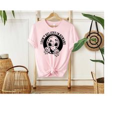 i don't believe in humans shirt, alien shirt, ufo shirt, space shirt, believe shirt, alien tshirt, retro shirt, vintage