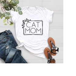 leopard cat mama shirt,gift for cat owner,cat mom t-shirt,cat mom gift,mothers day shirt,cute cat lover t-shirt,cat mama