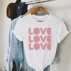 womens retro love graphic tee, valentines day love shirt for women, 70s graphic t shirt, spring tee, gift for her