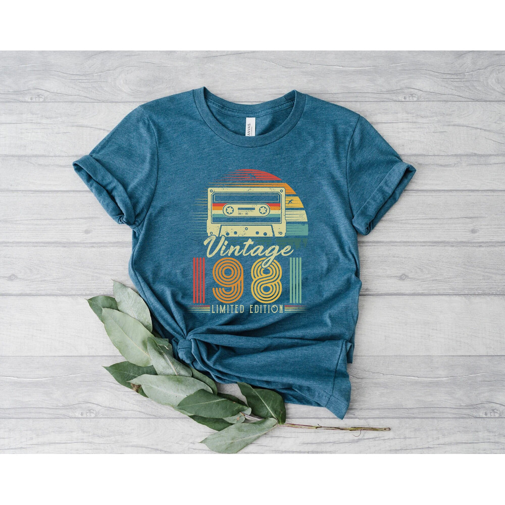 Vintage 1981 Retro Shirt, Vintage 1981 Shirt, 42th Birthday, 42th Birthday Gift, 42th Birthday Party, 42th Birthday Shirt, 1981 T-Shirt,1981.jpg
