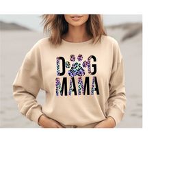 dog mom leopard t-shirt, dog mama shirt, dog mom shirt, dog paw shirt, dog mom gift, gift for dog mom, animal love shirt