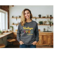 vintage 1980 limited edition sweatshirt, 43rd vintage sweater, 43rd birthday gift for women, 1960 vintage tee, 43rd birt